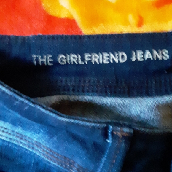 The Girlfriend Jeans Brand - Picture 3 of 4